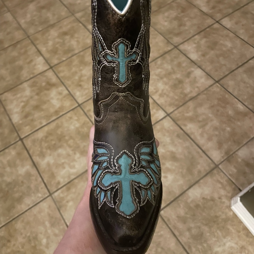 Girls Boots Size 12.5. Brand new. Never worn.